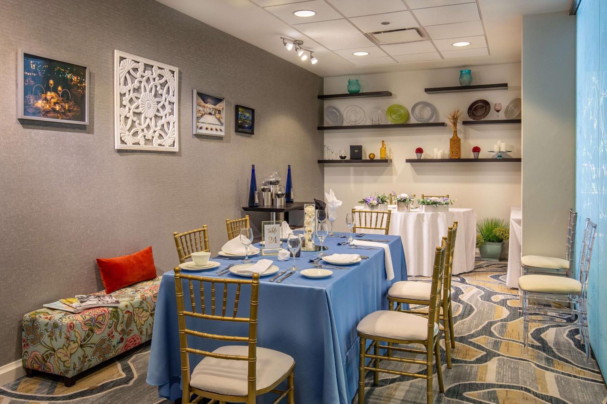 Doubletree By Hilton Hotel And Conference Center Chicago North Shore Скоки Екстериор снимка